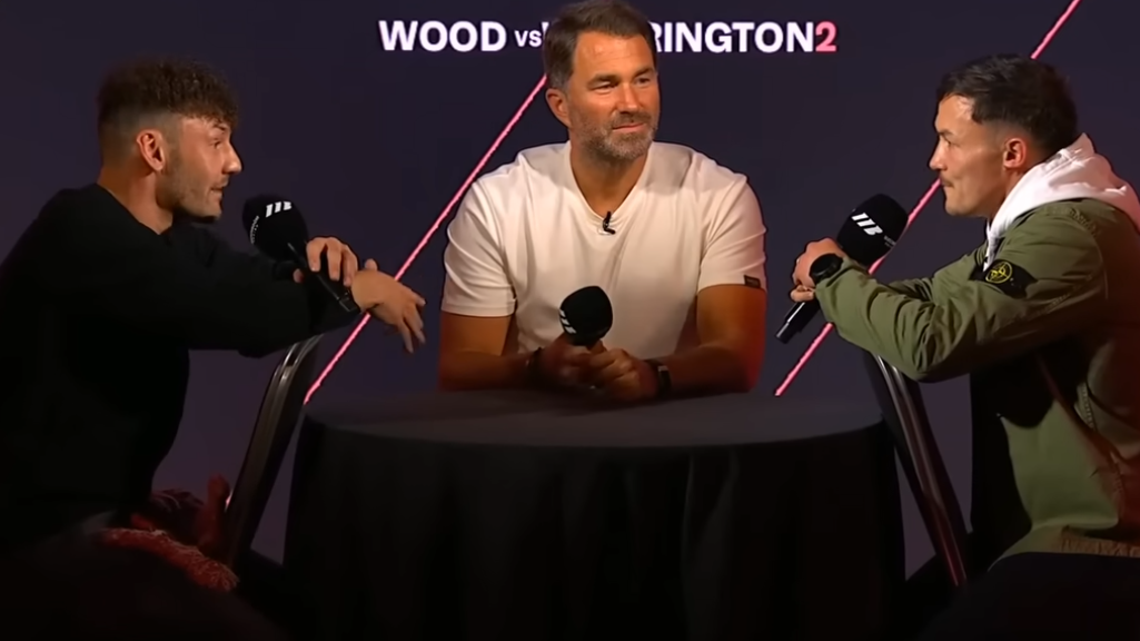 ลีห์ วูด คิดแขวนนวมก่อนศึกรีแมตช์ จอช วอร์ริงตัน