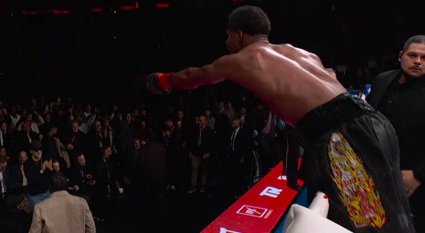 ผลการชกจาก The Ring VI(USA) เช้าวันอาทิตย์ที่ 1 กุมภาพันธ์ ค.ศ.2026