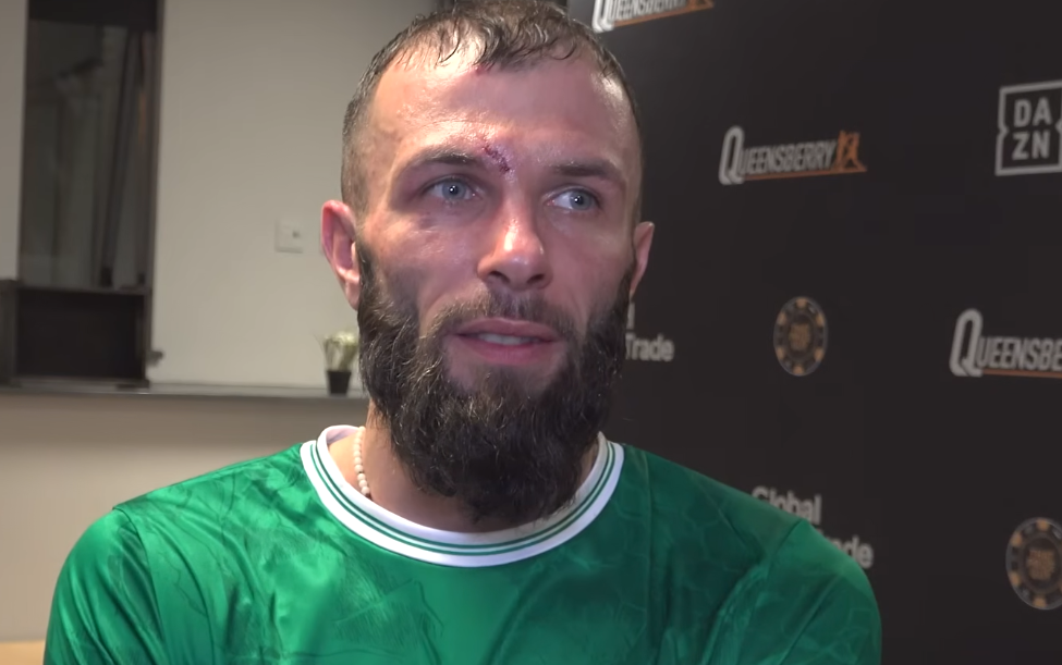 แอนโธนี คาคาเช่ สุดปลื้ม! ขึ้นแท่นแชมป์โลก 2 สมัย หลังคว้าชัยเหนือ แจซซ่า ดิ๊กเก้นส์