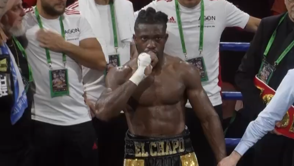 โอลิฮา ปะทะ แม็คเคนนา ชิงแชมป์ IBF รุ่นมิดเดิลเวตที่ว่าง