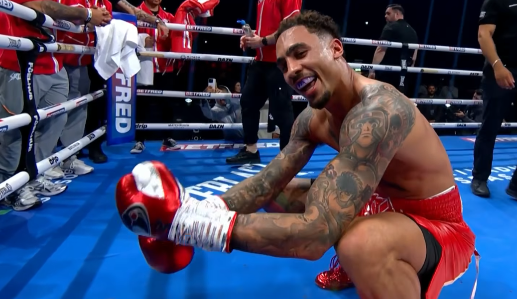 ผลการชกจาก Echo Arena(UK) เช้ามืดวันอาทิตย์ที่ 19 เมษายน ค.ศ.2026